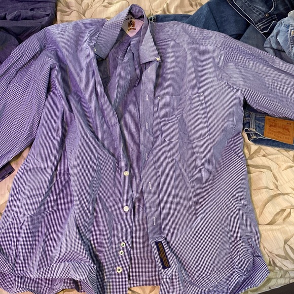 Tommy Hilfiger Button Front Long Sleeve Shirt - Picture 2 of 4